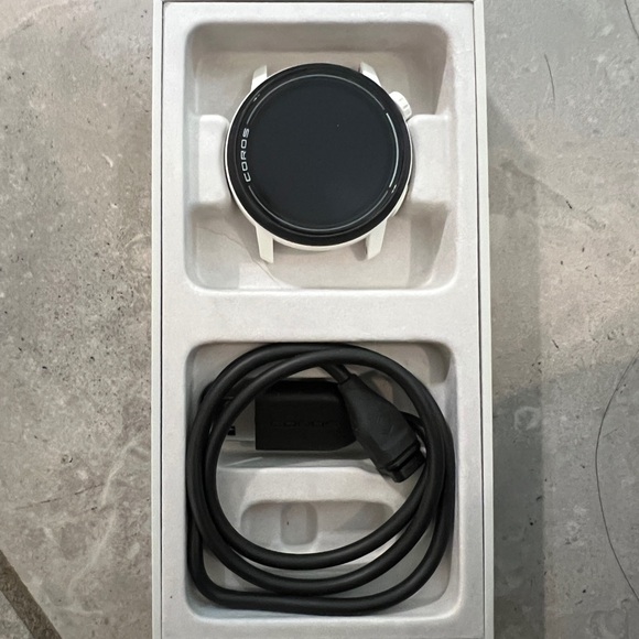 COROS Pace 3 Sports Watch w/Charger - Picture 9 of 9